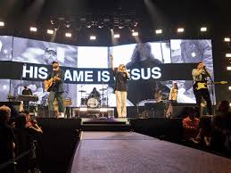 hillsong church service