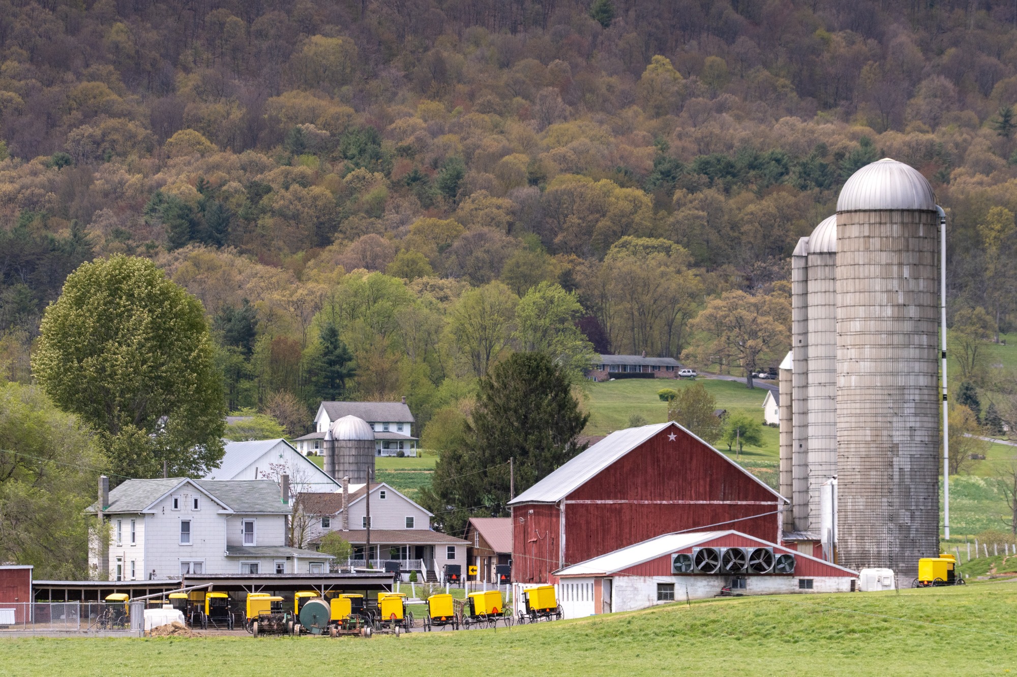 amish worship service